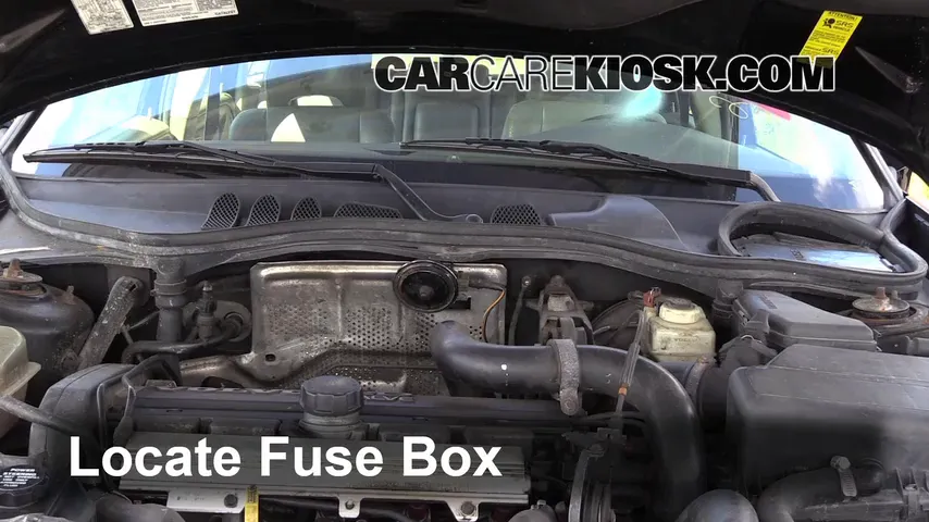 1998 Volvo V70 AWD 2.4L 5 Cyl. Turbo Fuse (Engine) Replace